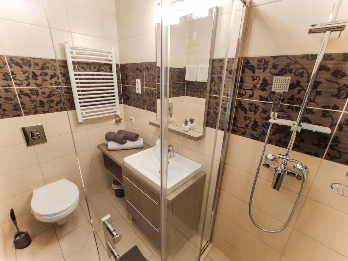 Holiday Apartman シャールヴァール エクステリア 写真