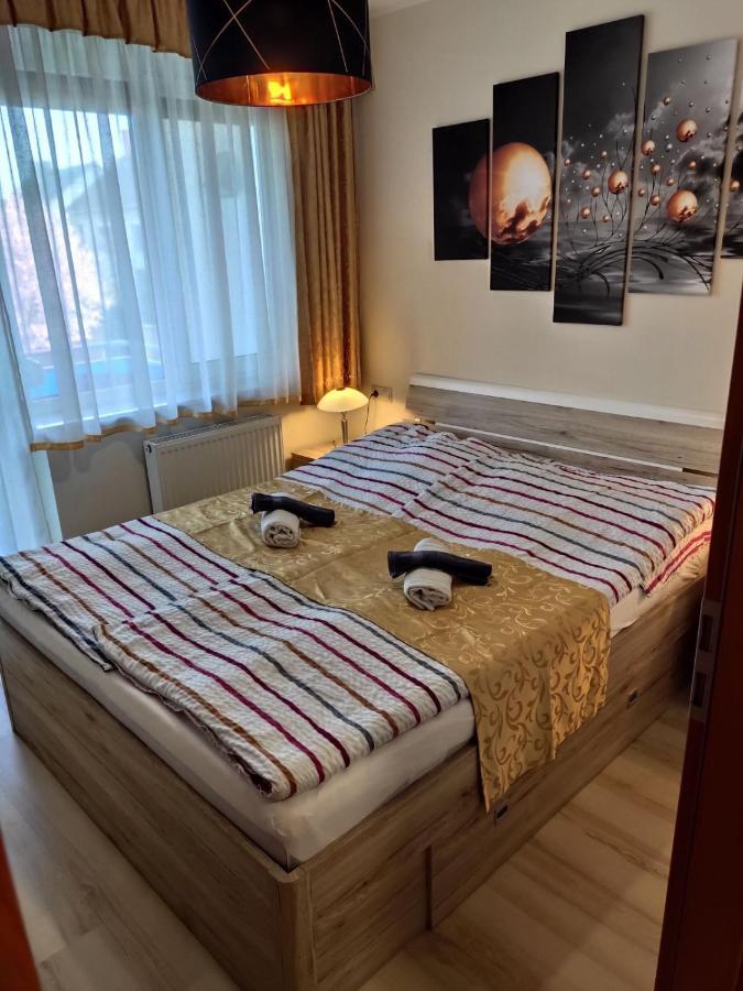 Holiday Apartman シャールヴァール エクステリア 写真