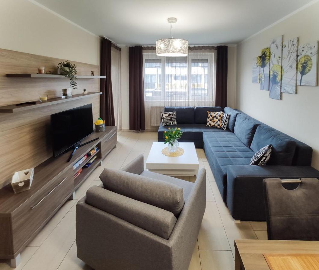 Holiday Apartman シャールヴァール エクステリア 写真