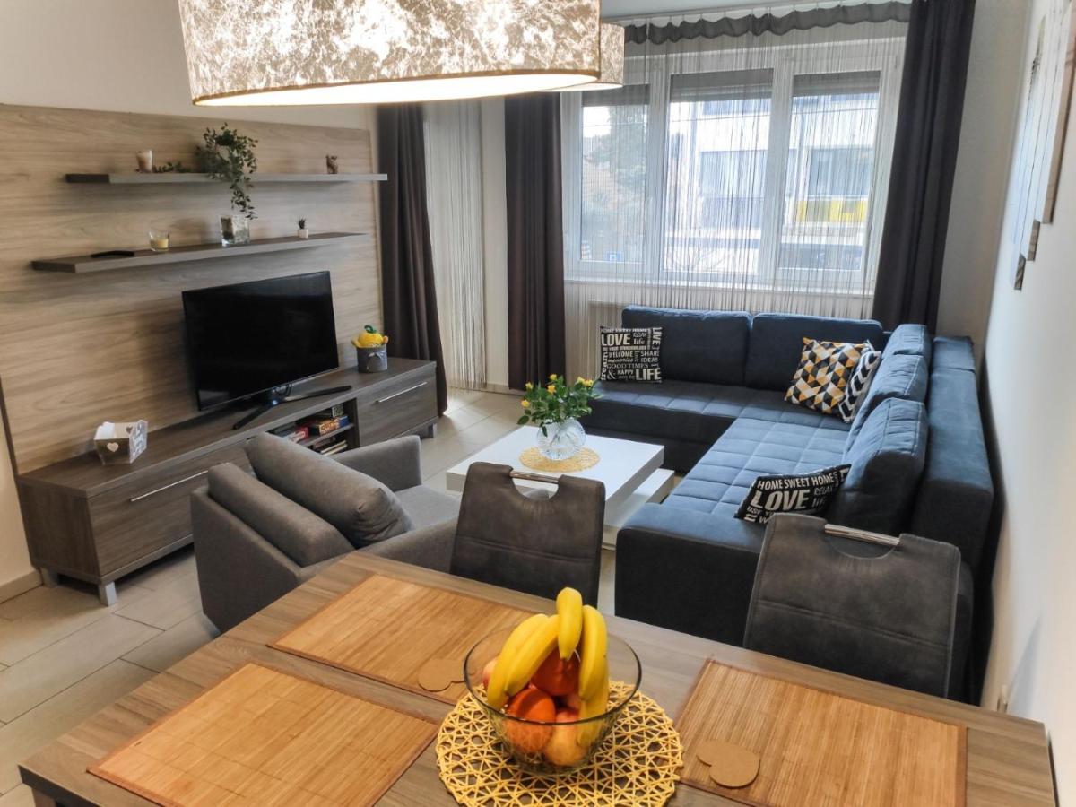 Holiday Apartman シャールヴァール エクステリア 写真