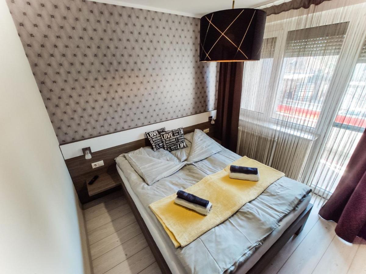 Holiday Apartman シャールヴァール エクステリア 写真
