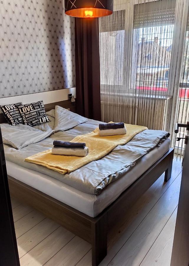 Holiday Apartman シャールヴァール エクステリア 写真