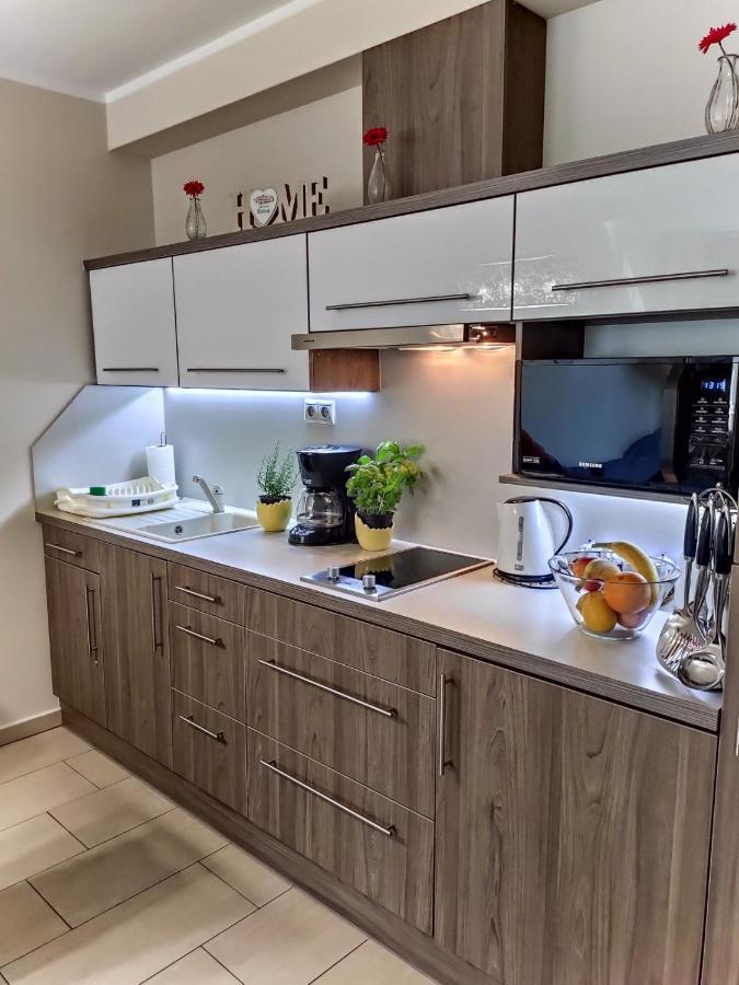 Holiday Apartman シャールヴァール エクステリア 写真