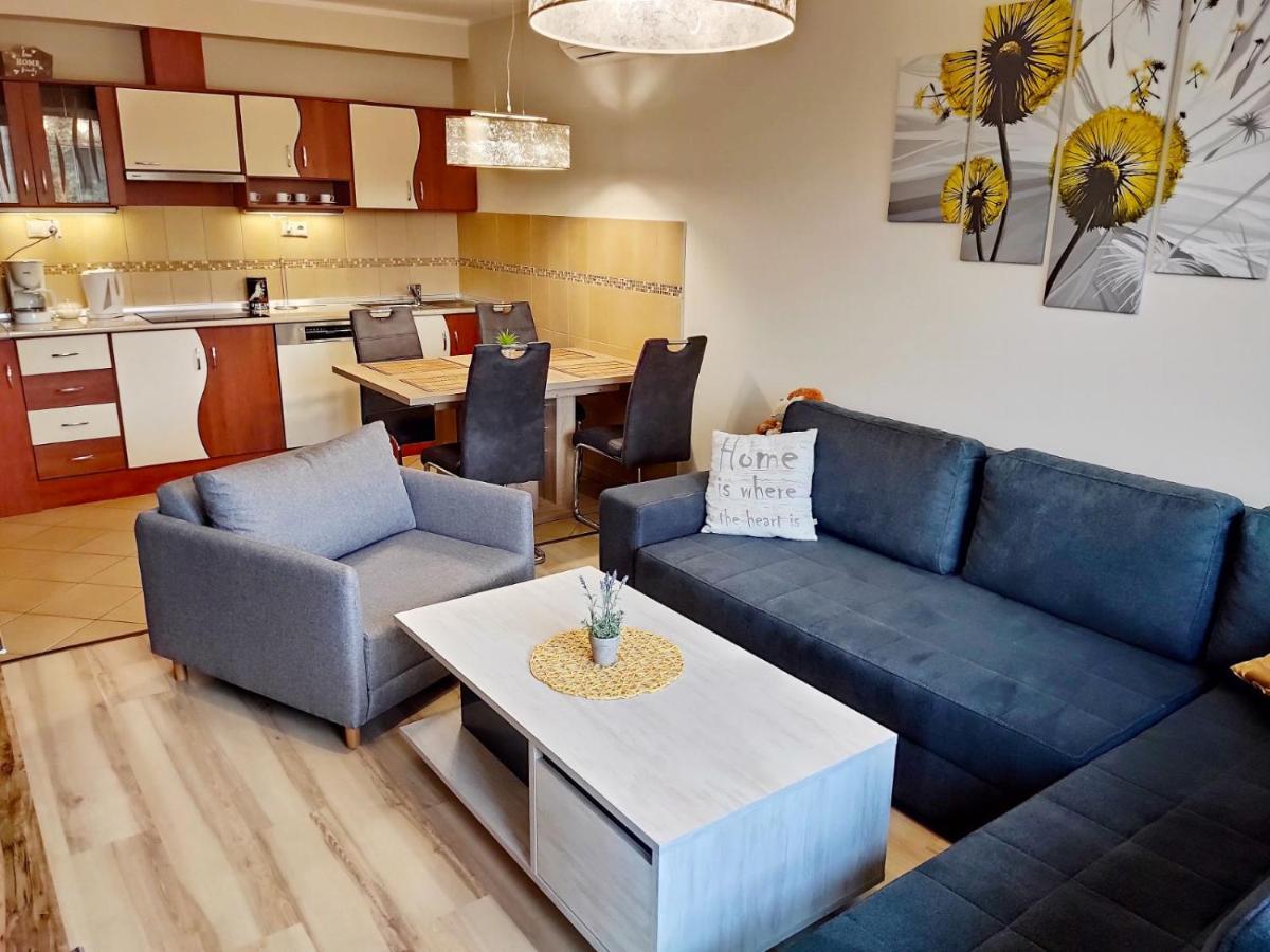 Holiday Apartman シャールヴァール エクステリア 写真